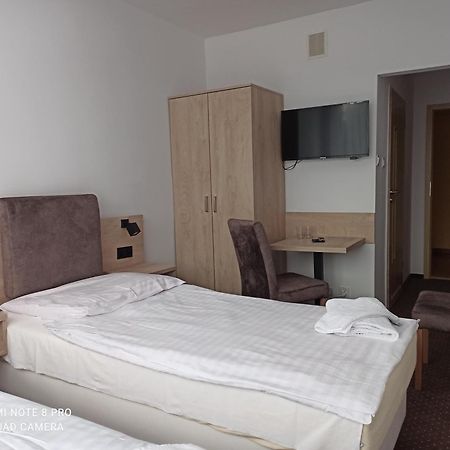 Hotel Odr Sulechów Kültér fotó
