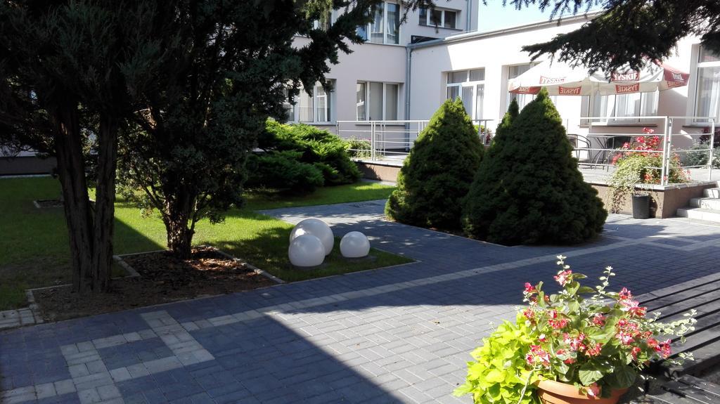 Hotel Odr Sulechów Kültér fotó